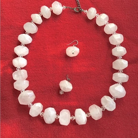 Set of Necklace & earrings - Picture 1 of 5